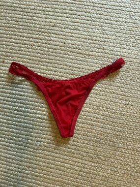 La Perla Red Sz 4 thong